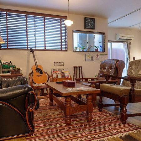 J-Hoppers Hiroshima Guesthouse Eksteriør bilde