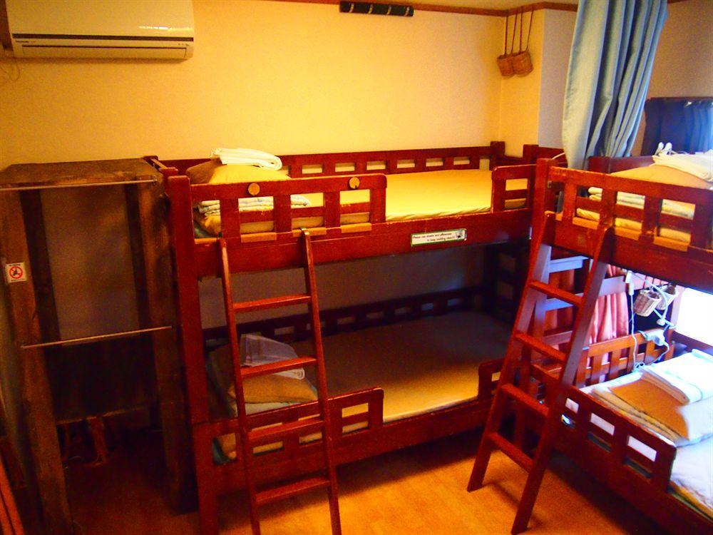J-Hoppers Hiroshima Guesthouse Eksteriør bilde
