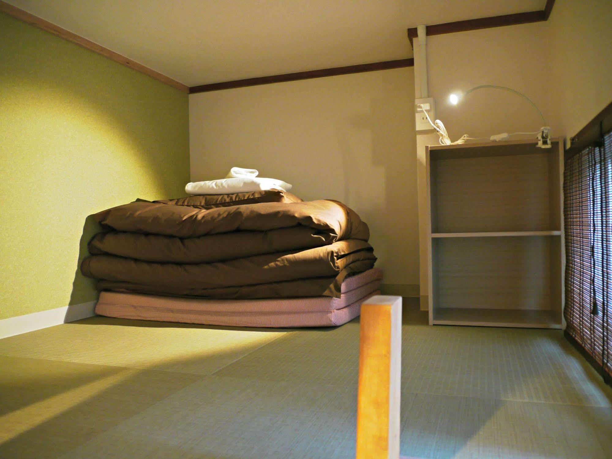 J-Hoppers Hiroshima Guesthouse Eksteriør bilde