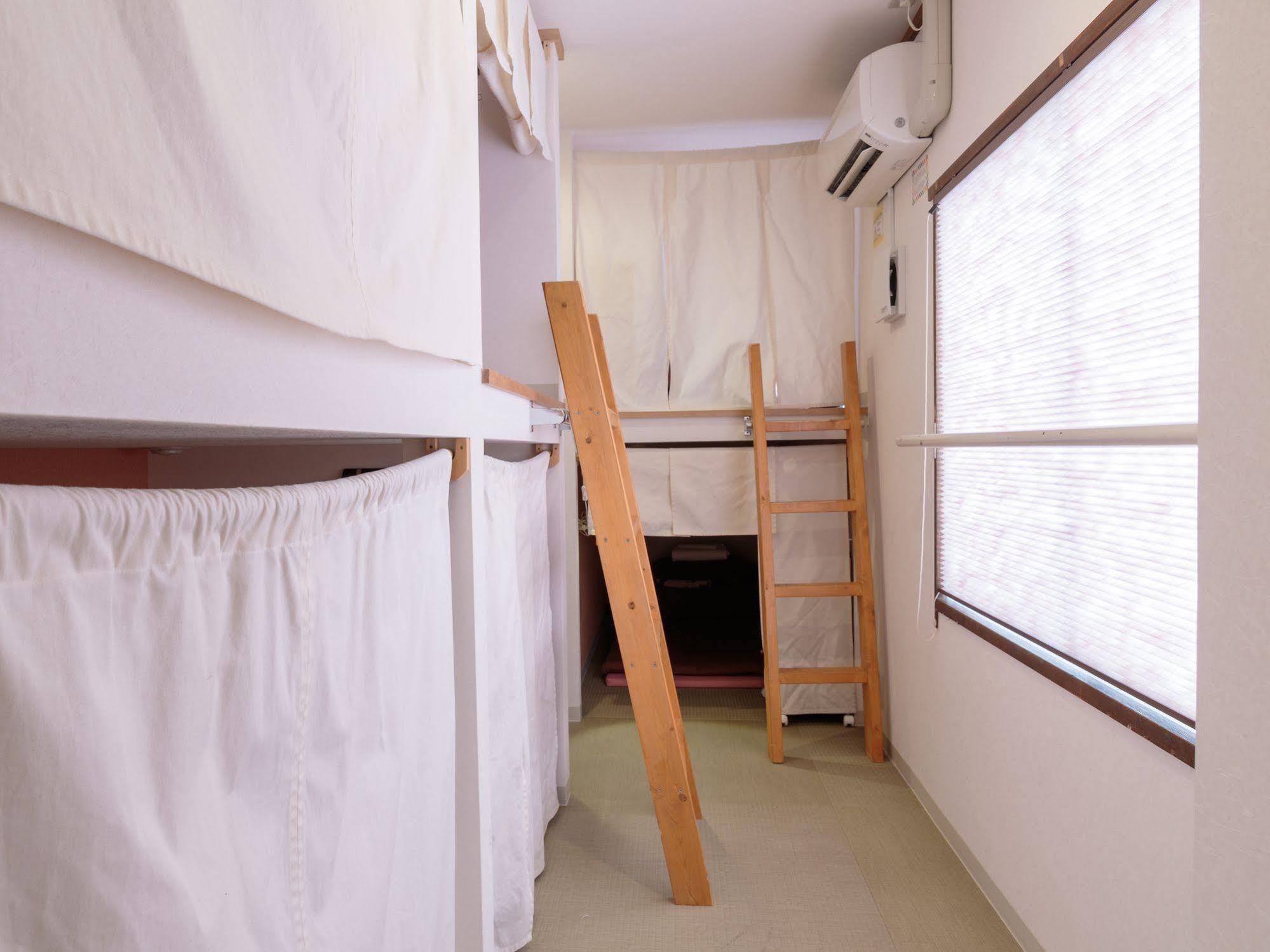 J-Hoppers Hiroshima Guesthouse Eksteriør bilde