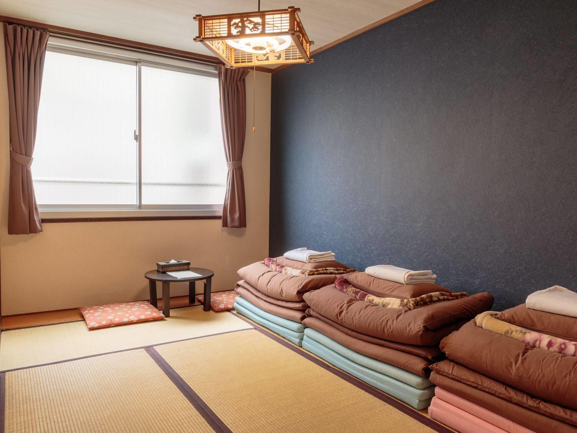 J-Hoppers Hiroshima Guesthouse Eksteriør bilde
