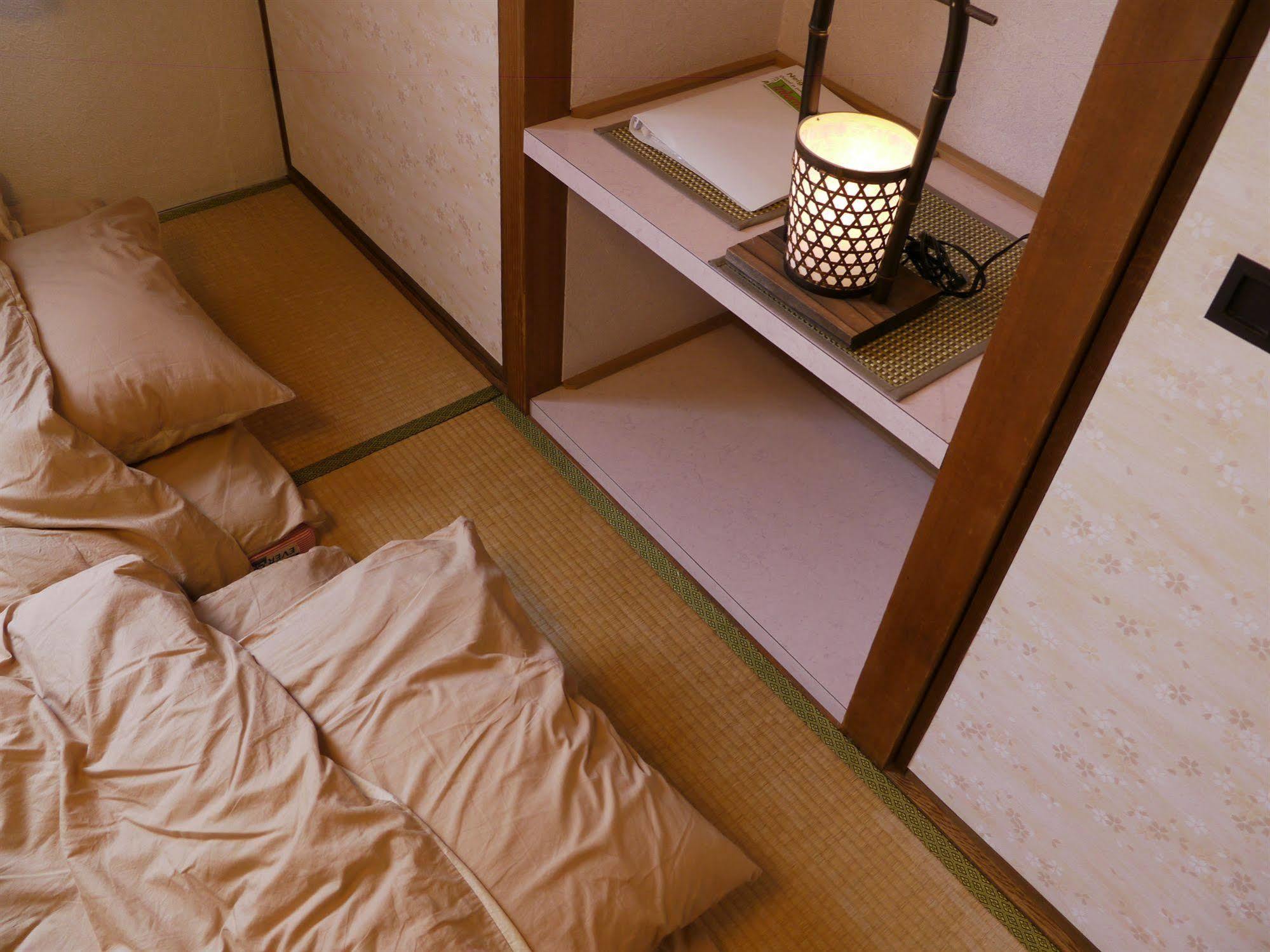 J-Hoppers Hiroshima Guesthouse Eksteriør bilde